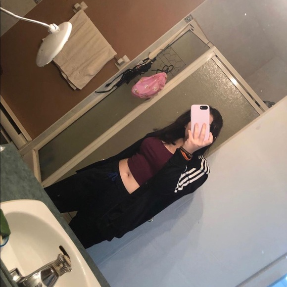 Meet The Posher! Your Posher - Ally - Picture 1 of 1